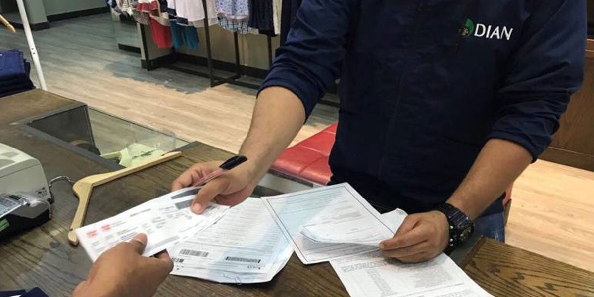 DIAN embargará morosos